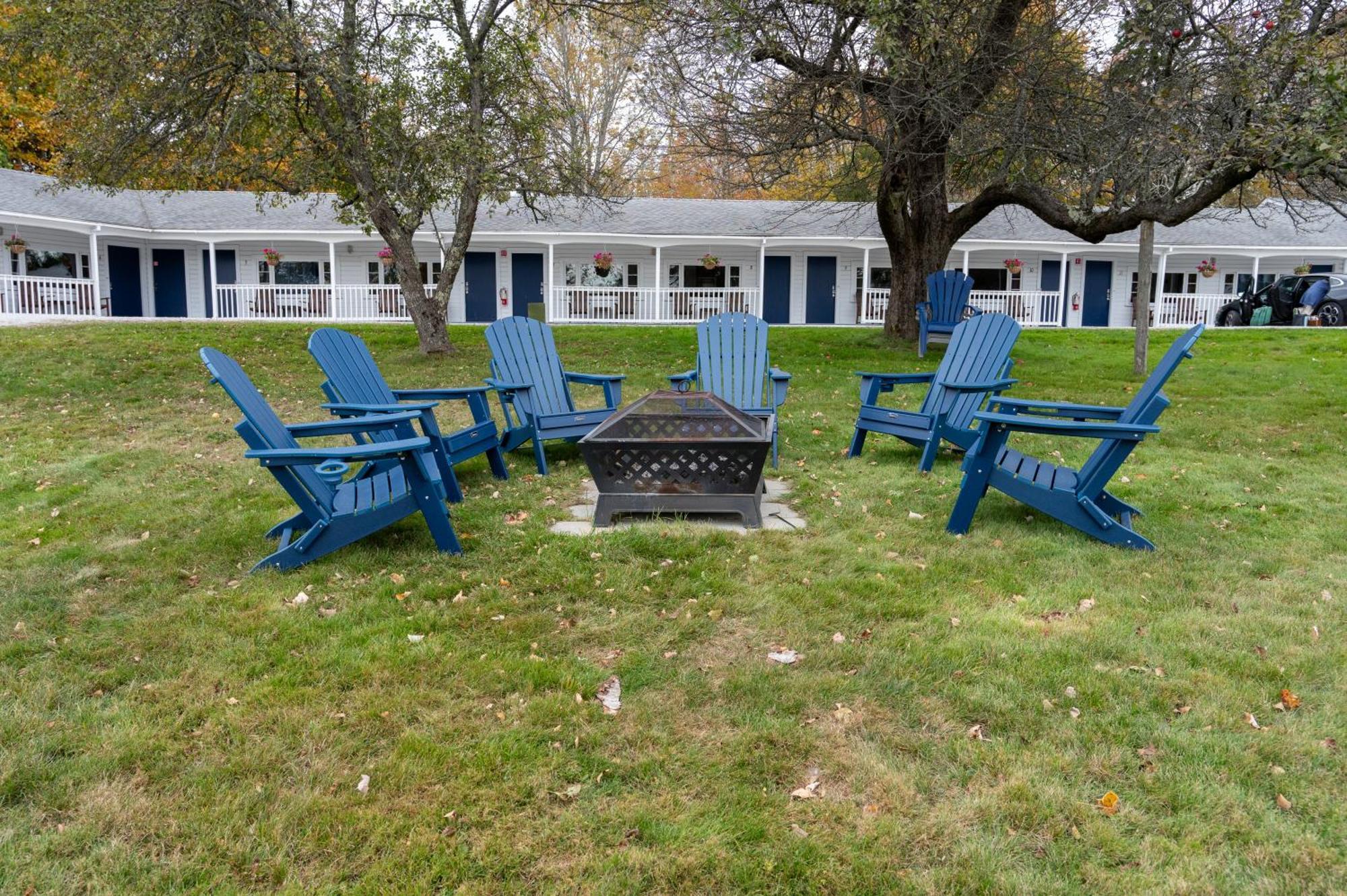 Yardarm Motel Searsport Ngoại thất bức ảnh