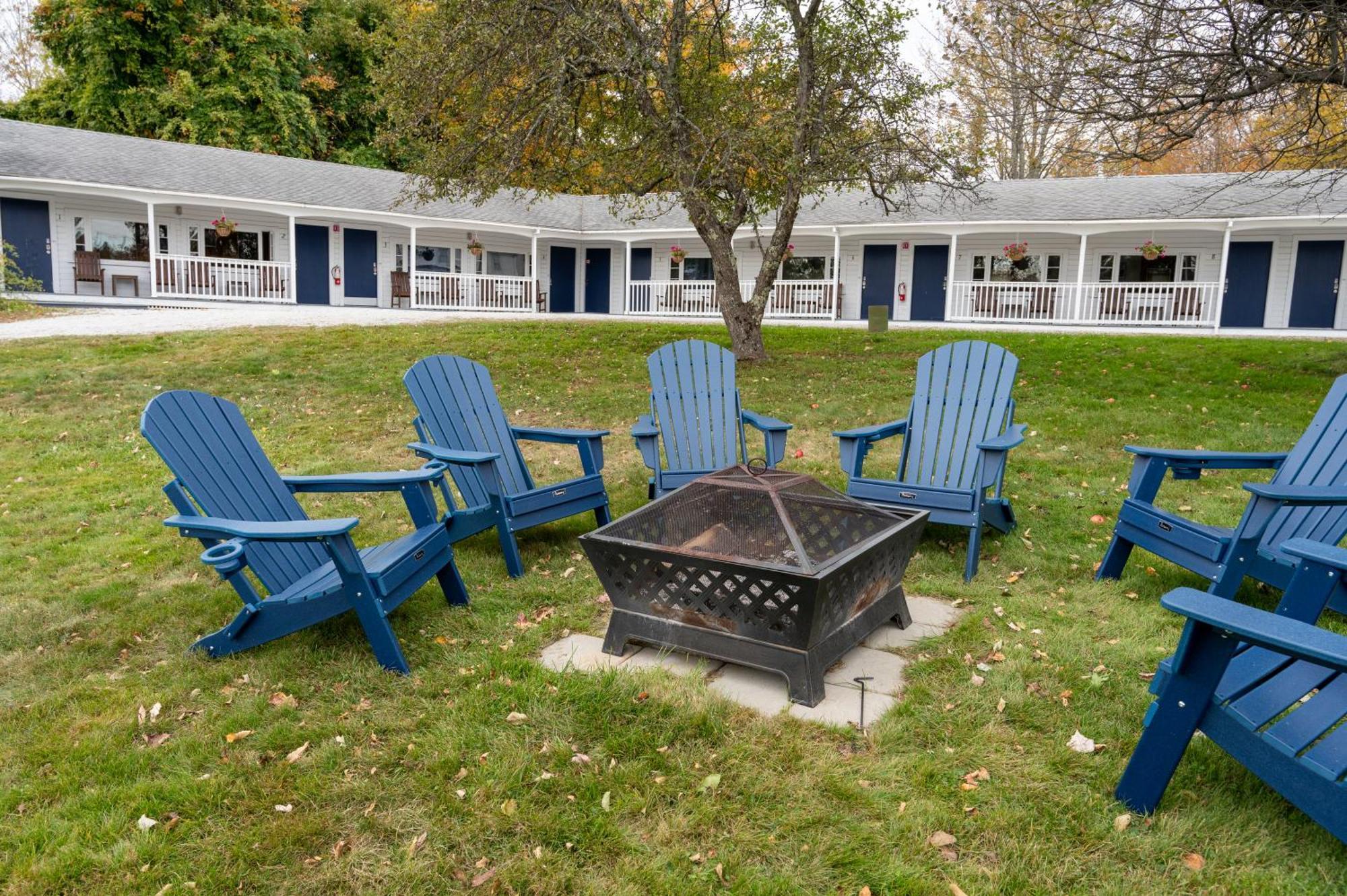 Yardarm Motel Searsport Ngoại thất bức ảnh